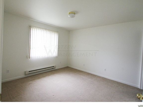 5th image of 1502 38th St W Unit 11