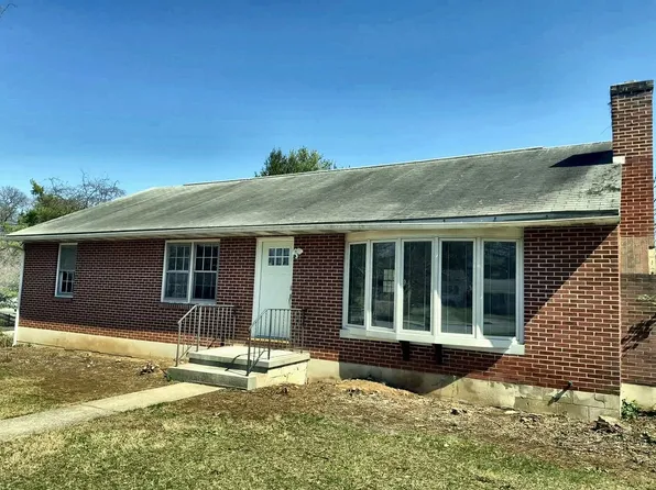 1045 S Pitt St, Carlisle, PA 17013