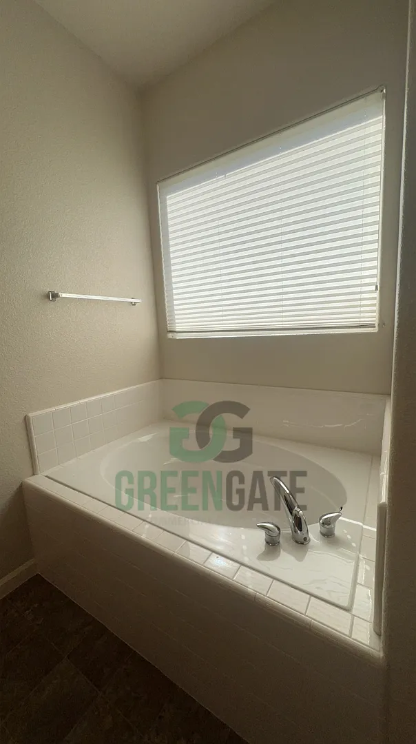 Modesto Home in Gated Community with Well-Maintained 3 Bedrooms + 1 Office Room with Additional D... — Photo 4