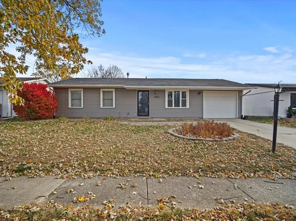 1303 Dalton Dr, Normal, IL 61761