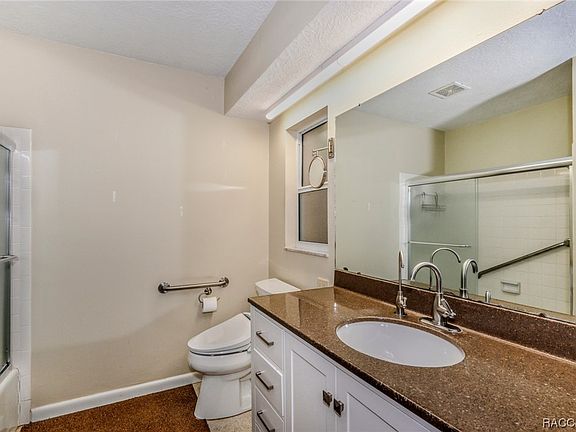 4th image of 4057 E Gloria Dr
