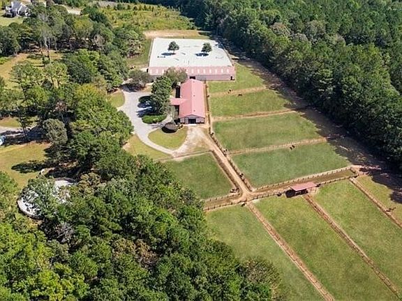 5th image of 3055A Spring Hill Dr