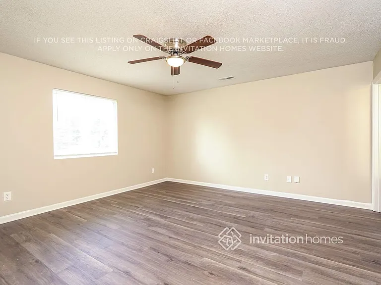 3789 Foxton Dr — Photo 10