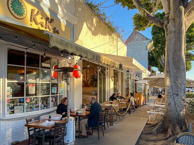 Larchmont Village