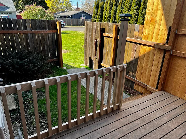 2345 SE Thompson St — Photo 15