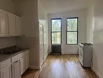 231 Irving Avenue, #3R