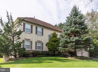 26 Crocus Ln, Newtown, PA 18940