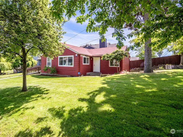 4823 La Hal Da Avenue NE, Tacoma, WA 98422