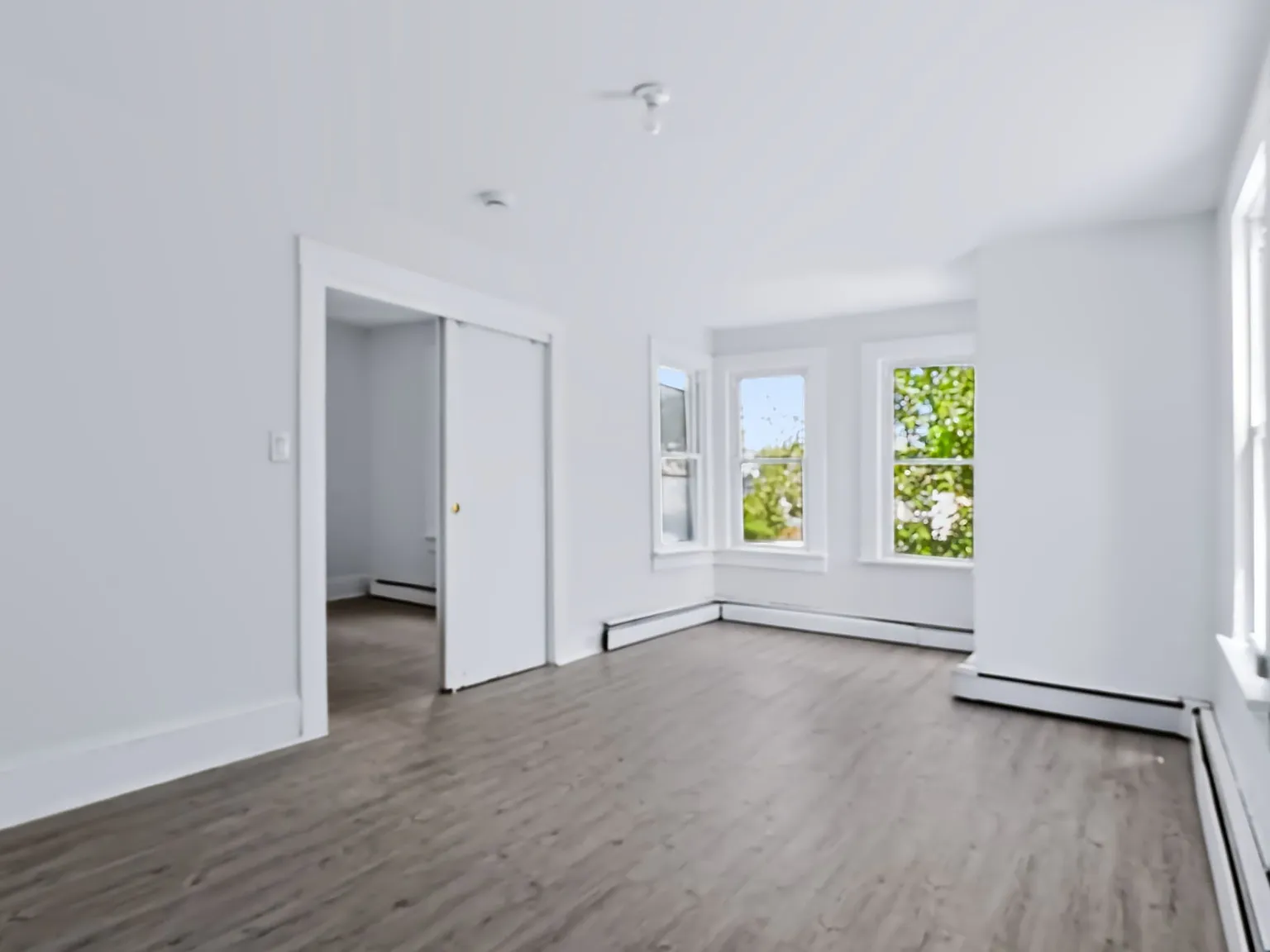 2 bed, 685 sqft, $1,600 — Photo 4