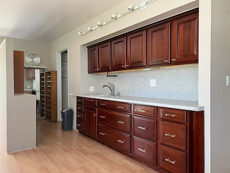 21 Portofino Rd — Photo 6