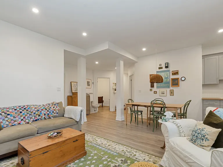 82 Chalmers Dr #LL — Photo 11