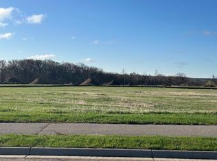 903 Prateria Ct, Avon, MN 56310