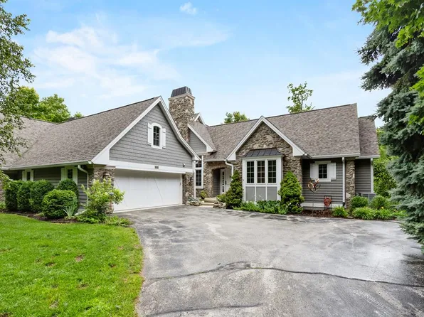10685 Commodore Cir Unit 602, Sister Bay, WI 54234