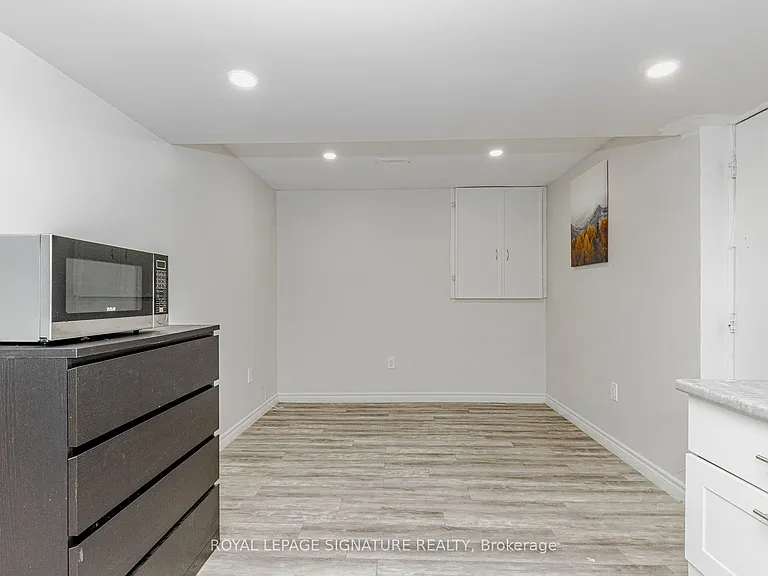 101 Hullrick Dr #BASMENT — Photo 10
