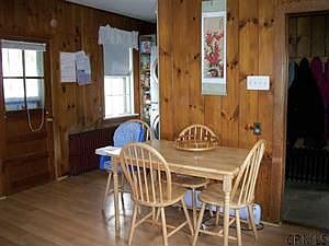 3rd image of 109 Eldredge St