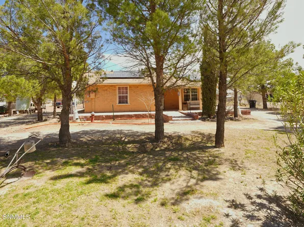 34 Tres Caballos, Mesquite, NM 88048