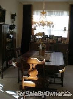 804 Red Barn Lane
						:
						Dining Room