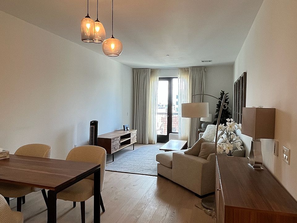 1st image of 815 Tennessee St #310