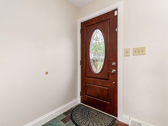 4th image of 315 Denison Ave
