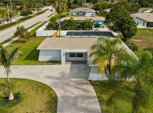 901 SE 35th Ter, Cape Coral, FL 33904