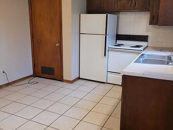 5th image of 482 Brentwood Dr