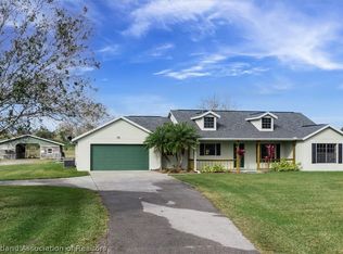 76 Hall Rd, Lake Placid, FL 33852