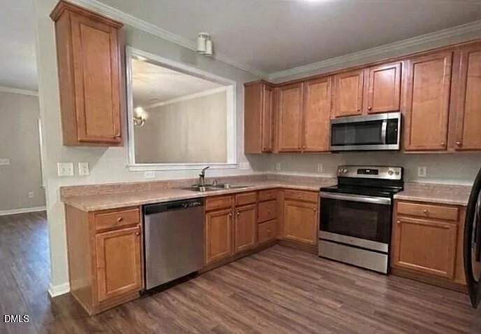 2 bed, 2.5 bath, 1354 sqft, $1,700 — Photo 3
