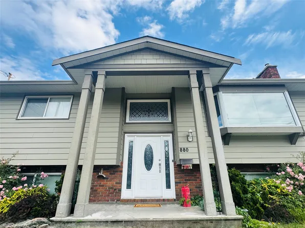 880 Tamarack Dr, Kelowna, BC V1X 5M1