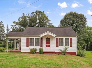 330 Skyview Dr, Winston Salem, NC 27127