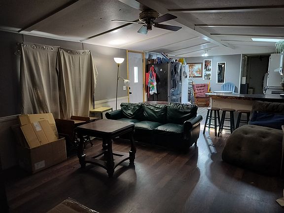 5th image of 202 Cub Ln