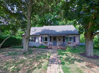 6328 Cottage Ave, East Petersburg, PA 17520