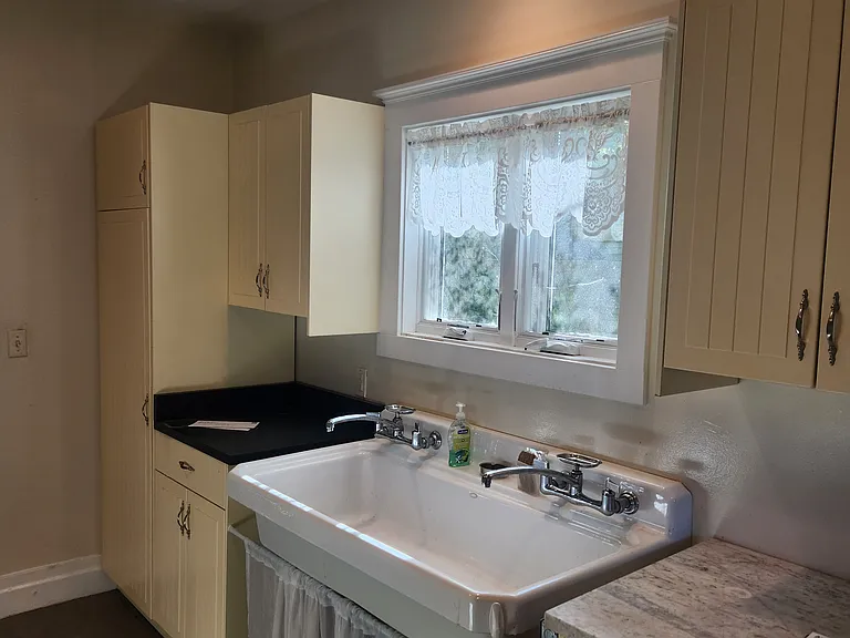 923 Cherry St #1 — Photo 19