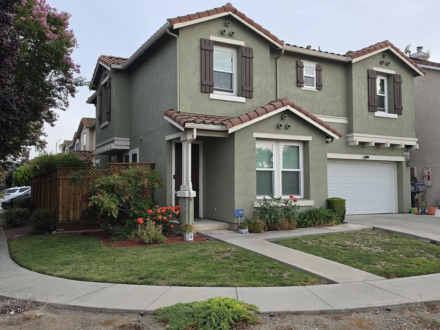 Cooney House — Photo 3