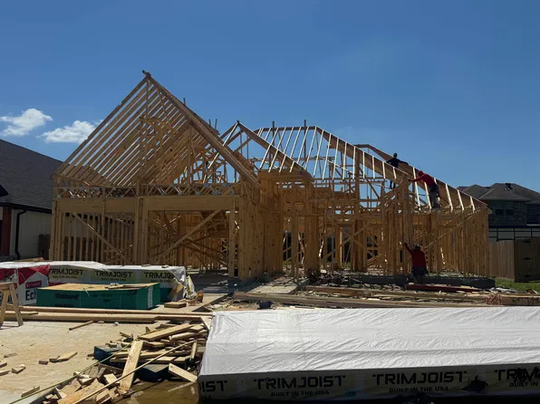 5000 Augusta, Groves, TX 77619