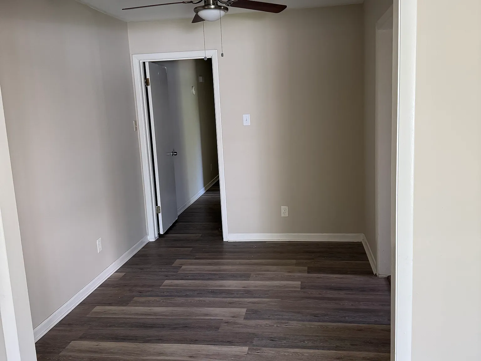 2 bed, 1000 sqft, $1,000 — Photo 2