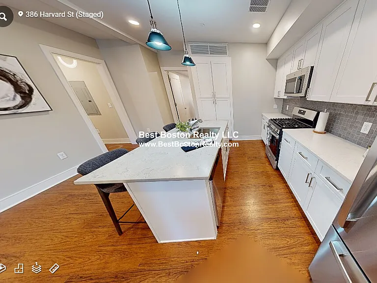 386 Harvard St — Photo 4
