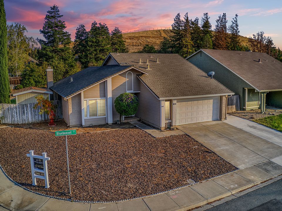 2nd image of 2901 Bluebonnet Ct