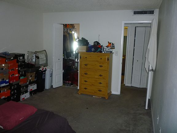 4th image of 9301 SW 92nd Ave APT 302-C