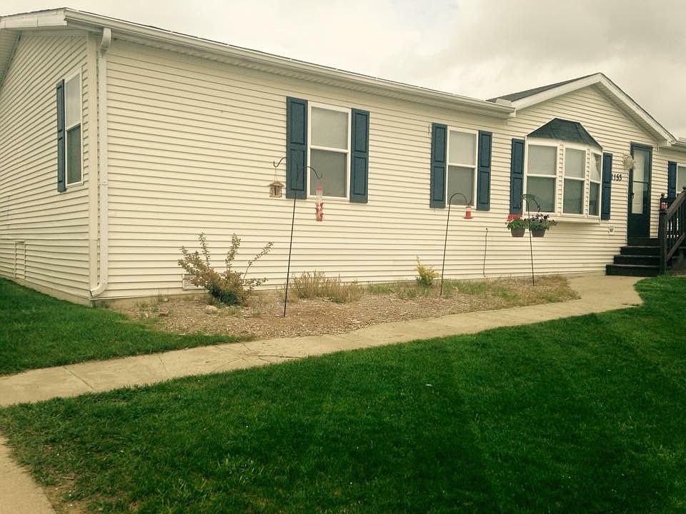 1st image of 1153 Hawthorn Dr