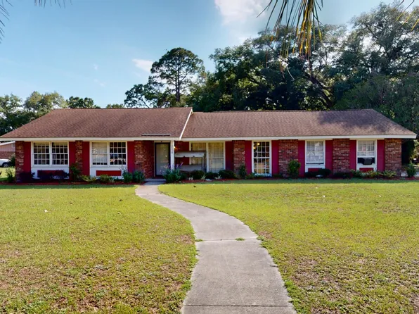 2228 Plantation Dr, Beaufort, SC 29902