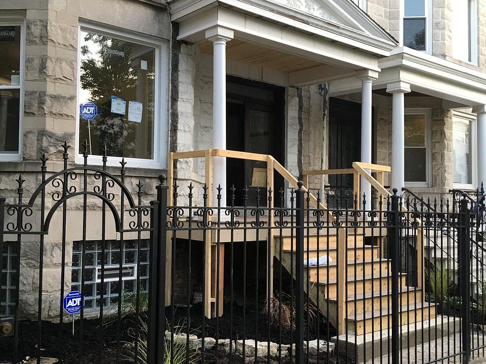 Beautiful Gray Stone w New Porch