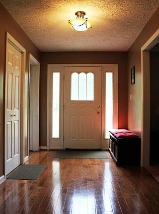 2nd image of 905 Riverbend Dr