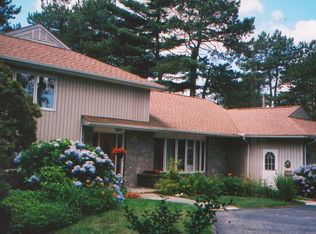 5 Tarrywile Lake Rd, Danbury, CT 06810