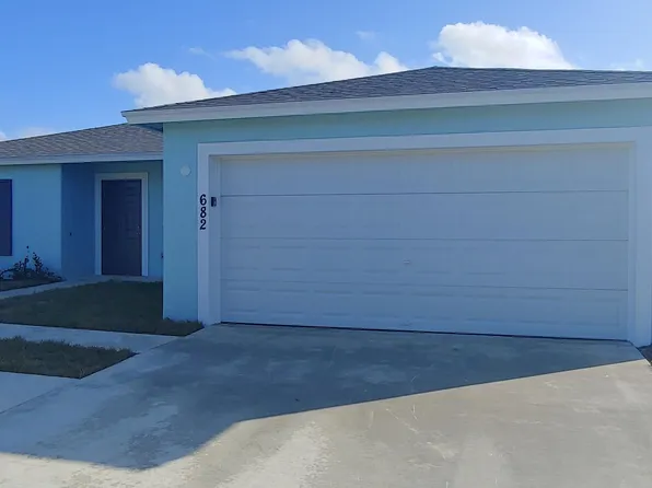 682 SW Paar Drive, Port St Lucie, FL 34953