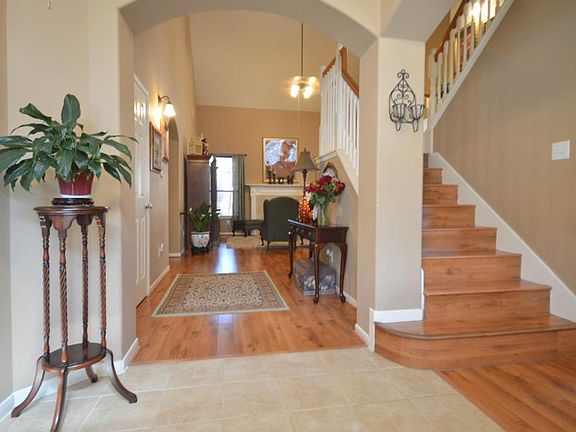 3rd image of 1715 Amber Trail Ln