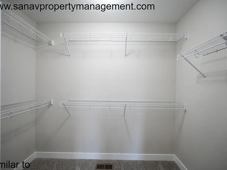 700 SE Mesa Dr — Photo 19
