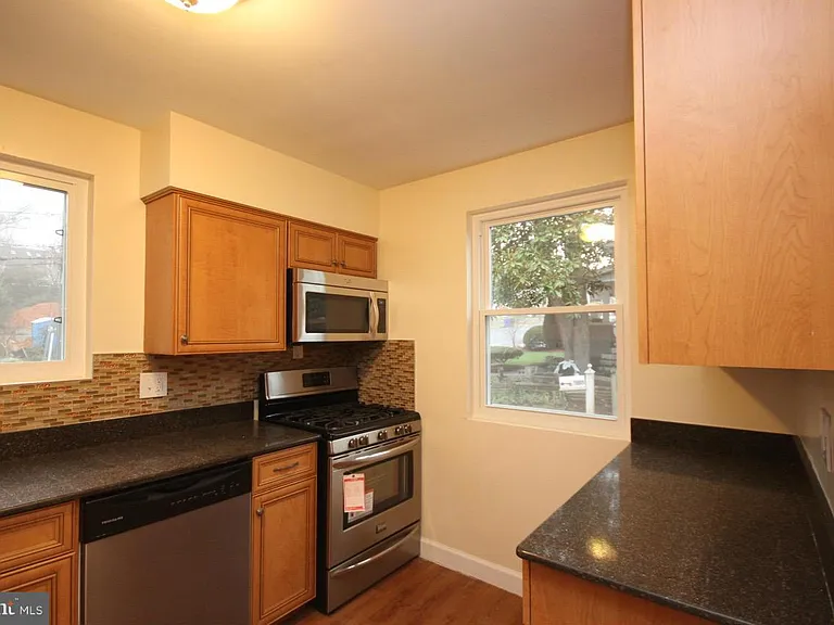 1901 N Quebec St #UPPER — Photo 9