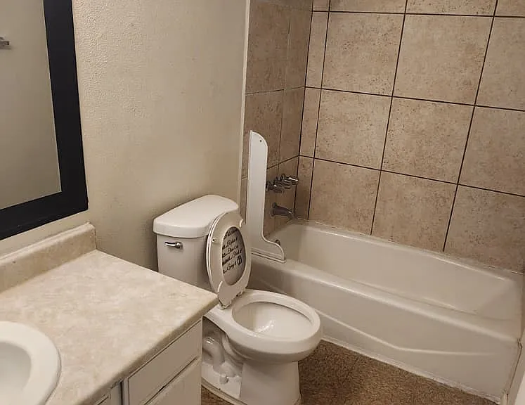 50 N Casa Grande Ave #5 — Photo 4