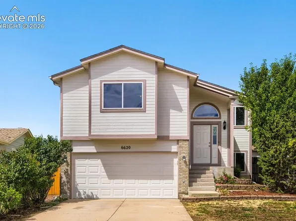 6620 Oakwood Blvd, Colorado Springs, CO 80923