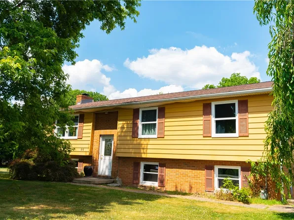 216 Ruth Dr, Home, PA 15747